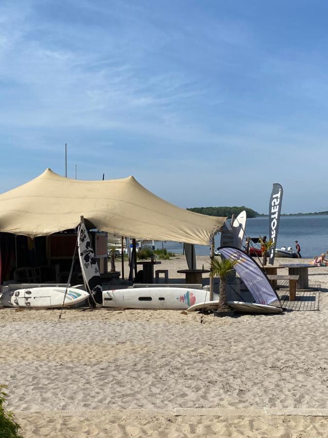 Luxe En Gezellig Chalet Aan Veluwemeer 4 Pers Hulshorst Luaran gambar